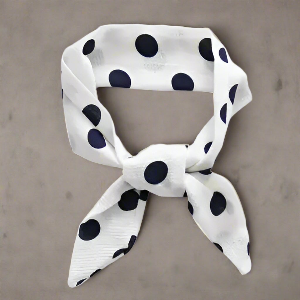 Retro Skinny Neck Scarf in Three Colors